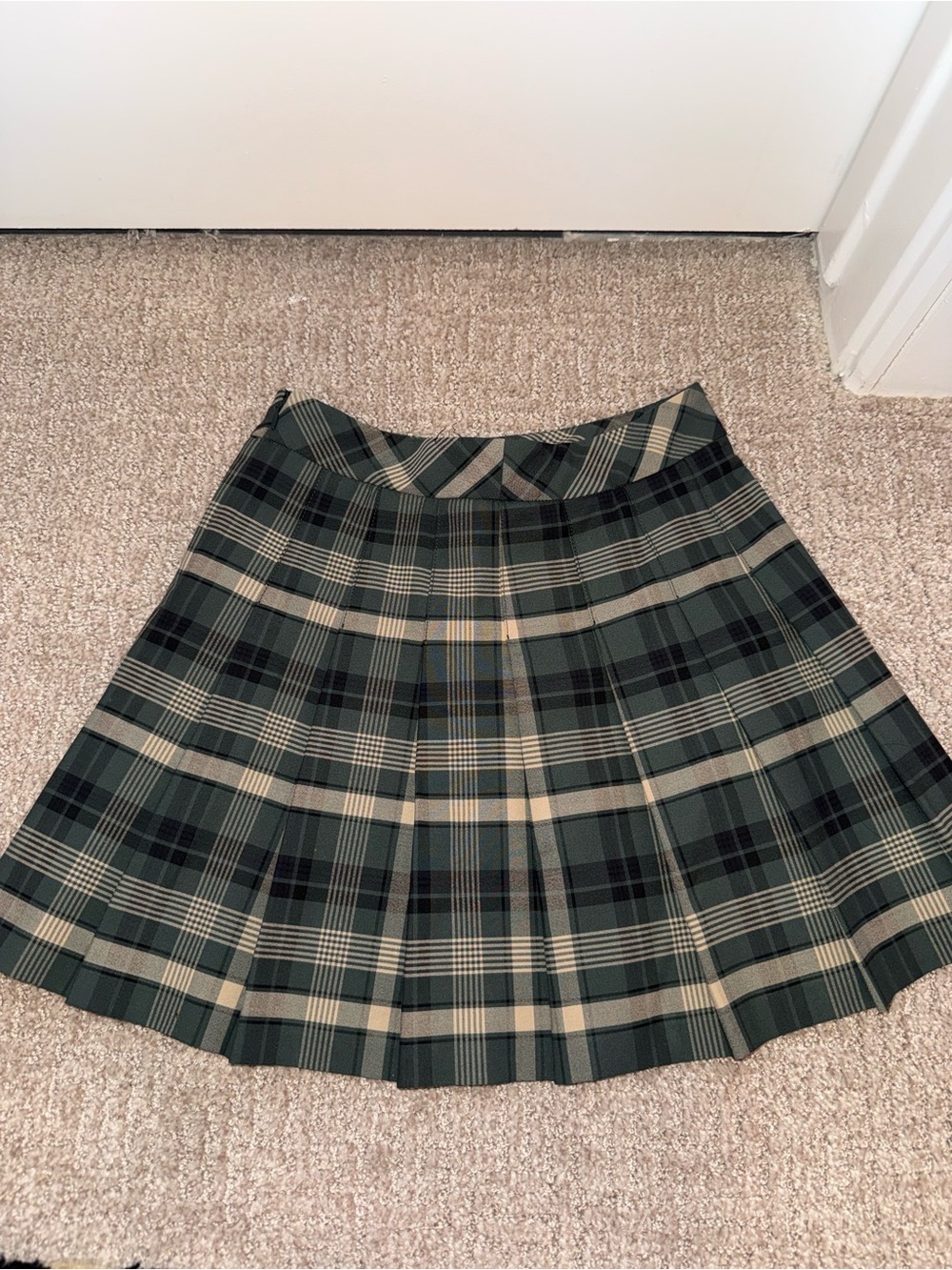 Sunday Best Plaid Pleated Mini Skirt in Green and Cream Size 0
